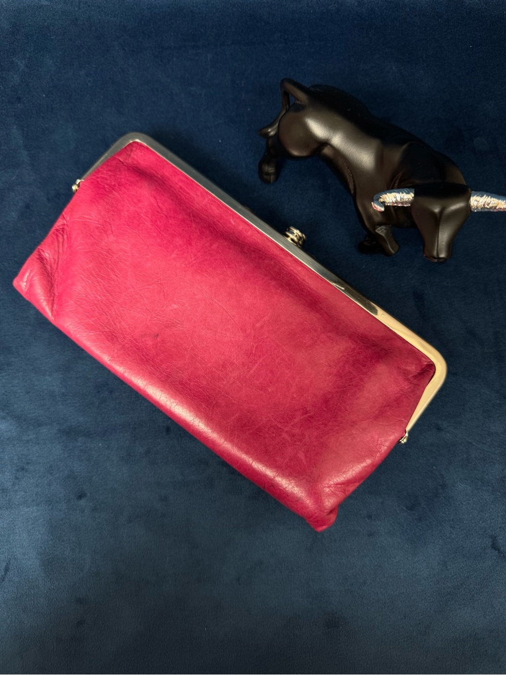 Hobo Womens Clutch Purse Wallet Magenta Leather Magnetic Bifold